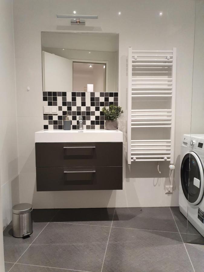 Smarte Dachgeschosswohnung Mit 2 Terrassen Direkt Am Hauptbahnhof Wien Exteriör bild