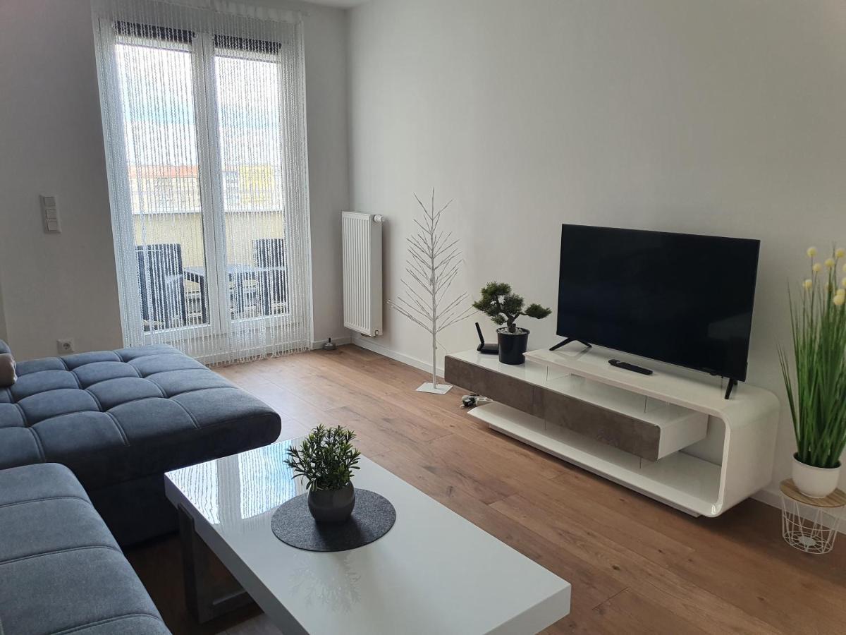 Smarte Dachgeschosswohnung Mit 2 Terrassen Direkt Am Hauptbahnhof Wien Exteriör bild